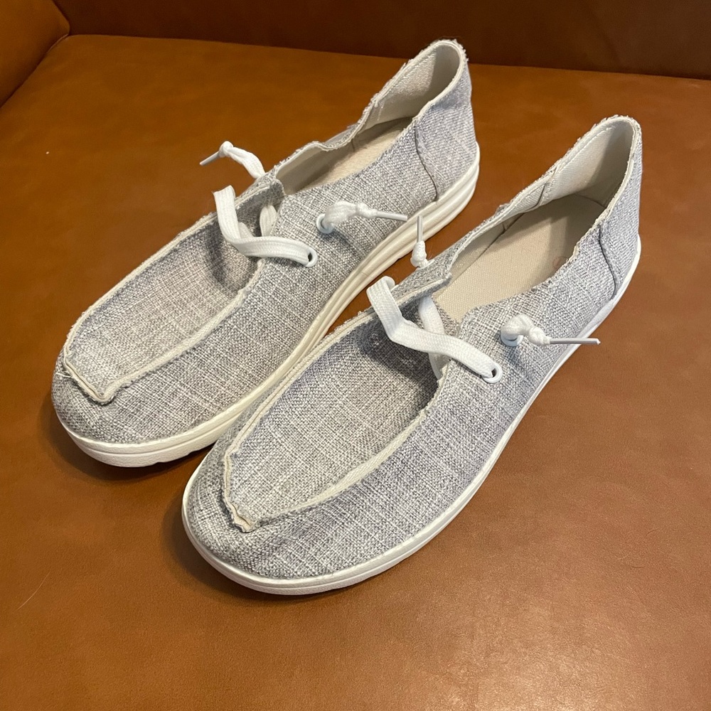 Women’s slip-ons size 41